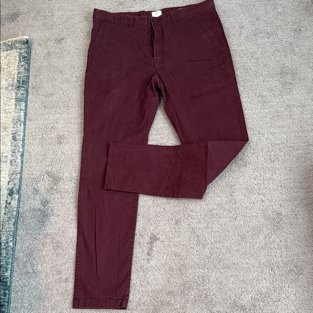 H&M Men's Skinny Fit Burgundy Chinos